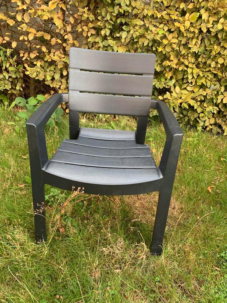 Tuin-/terrasstoel in kunststof 30 stuks  met 6 tafels, Tuin en Terras, Terrasdelen en Vlonders, Zo goed als nieuw, Kunststof, Ophalen