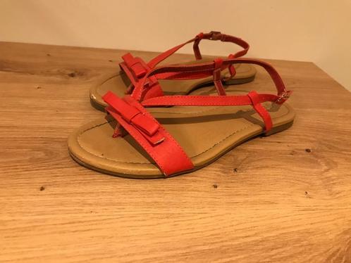 Rode sandalen maat 37, Vêtements | Femmes, Chaussures, Porté, Sandales et Mûles, Rouge, Enlèvement ou Envoi