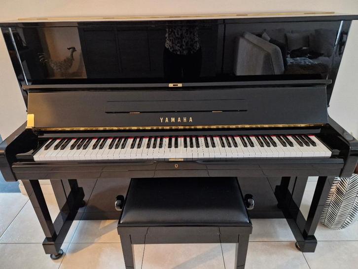 buffetpiano, Muziek en Instrumenten, Piano's, Zo goed als nieuw, Piano, Zwart, Hoogglans, Ophalen