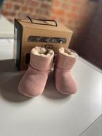 Bottines bébé UGG neuves - Taille 19/20, Enfants & Bébés, Vêtements de bébé | Chaussures & Chaussettes, Enlèvement, Neuf, Bottines