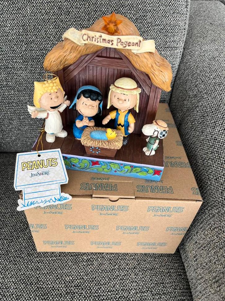 Stand de Noël Jim Shore Peanuts Snoopy avec lumière NOUVEAU, Collections, Statues & Figurines, Neuf, Fantasy, Enlèvement