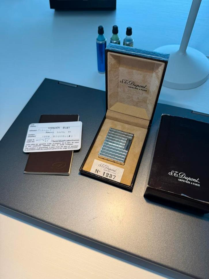 Un magnifique briquet S.T. Dupont (Ligne 1) datant de 1984, Collections, Articles de fumeurs, Briquets & Boîtes d'allumettes, Comme neuf