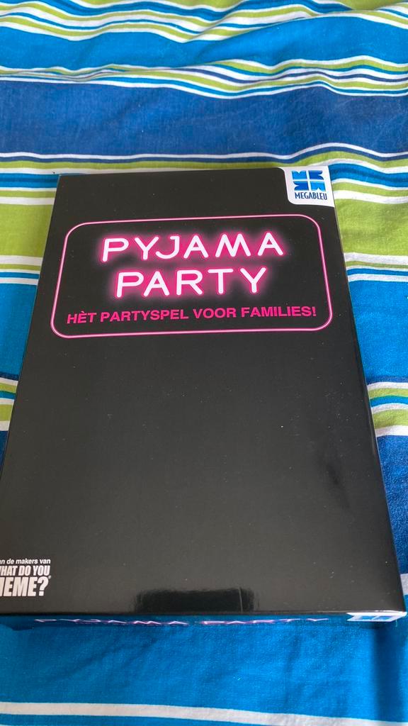 Pyjama Party, Hobby en Vrije tijd, Gezelschapsspellen | Bordspellen, Nieuw, Ophalen of Verzenden