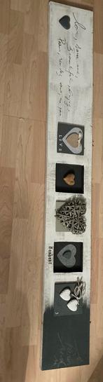 Decoratief wandpaneel met hartjes – landelijke stijl, Huis en Inrichting, Ophalen, Gebruikt