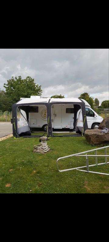 Opblaasbare voortent met extra slaapdepartement, Caravans en Kamperen, Ophalen of Verzenden, Zo goed als nieuw