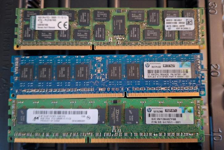 Lot DDR3 ECC Registered geheugen (128GB), Informatique & Logiciels, Mémoire RAM, Utilisé, Serveur, 8 GB, DDR3, Enlèvement ou Envoi