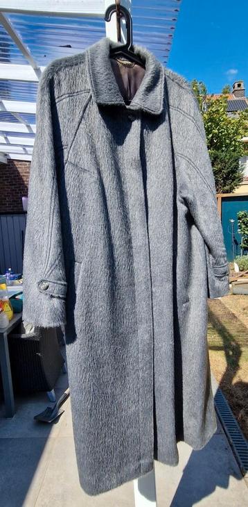 Echte Vintage Lama wollen jas, maat 44. 
 beschikbaar voor biedingen