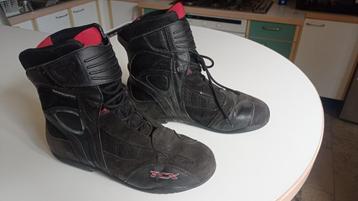 Bottes moto TCX X-cube pointure 44 disponible aux enchères