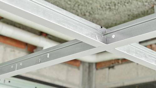 CMC plafondprofielen (Chicago metallic) stop en hoekprofiel, Doe-het-zelf en Bouw, Metalen, Ophalen