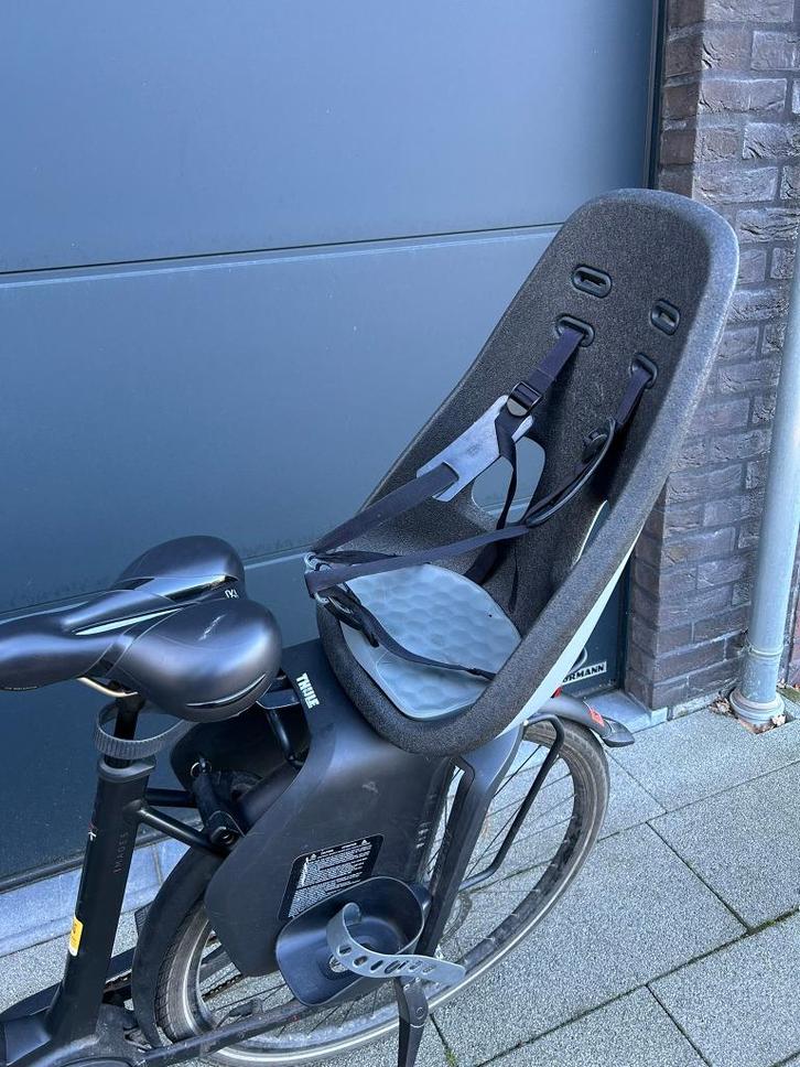 Thule Yepp Nexxt 2 maxi, Vélos & Vélomoteurs, Accessoires vélo | Sièges de vélo, Comme neuf, Siège arrière, 0 à 18 kg, Repose-pieds