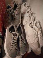 Lot de +/- 110 paires de chaussures neuves, Enlèvement, Neuf