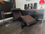 Cassina lc4 Corbusier black base & frame Leer, Huis en Inrichting, Eenpersoons, Minder dan 75 cm, Cassina , Lc4 , Corbusier, Bauhaus