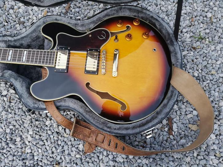 Epiphone Sheraton-II VS - 2013, Muziek en Instrumenten, Snaarinstrumenten | Gitaren | Elektrisch, Gebruikt, Semi-solid body, Epiphone