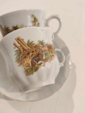 Bavaria twee kopjes met schoteltjes konijntjes beschikbaar voor biedingen