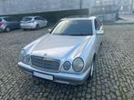 Mercedes E220 Diesel roule très bien, Argent ou Gris, Achat, Boîte manuelle, Noir