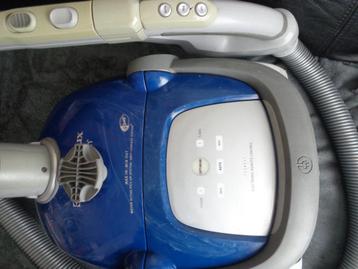 Aspirateur Electrolux traîneau bleu 