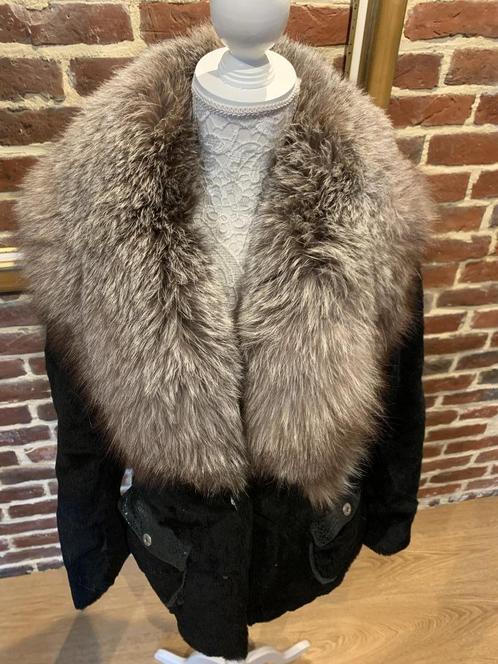 Prachtige zilveren jas met vossenbontkraag S, Kleding | Dames, Jassen | Winter, Gedragen, Maat 36 (S), Ophalen of Verzenden