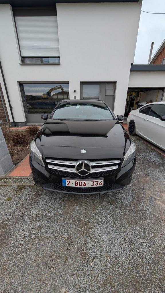 Mercedes Benz A klasse A180 Amg Line, Auto's, Mercedes-Benz, Particulier, Isofix, Sportpakket, Sportstoelen, Zetelverwarming, Automaat