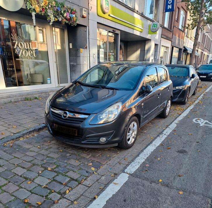 OPEL CORSA 1.2 BENZINE 2010, Auto's, Opel, Particulier, Corsa, ABS, Airbags, Airconditioning, Alarm, Elektrische ramen, Isofix