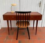 Vintage Scandinavisch bureau, Zo goed als nieuw