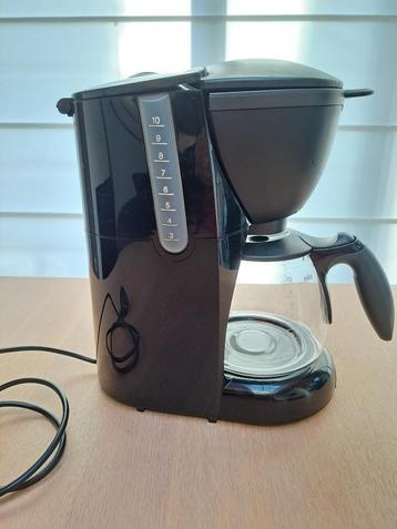 Koffiezet Braun KF560 + 2 waterfilter + ontkalker beschikbaar voor biedingen
