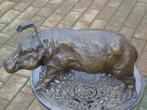 gros hippopotame et l oiseau en bronze signé BOTERO ., Antiquités & Art, Bronze, Enlèvement ou Envoi