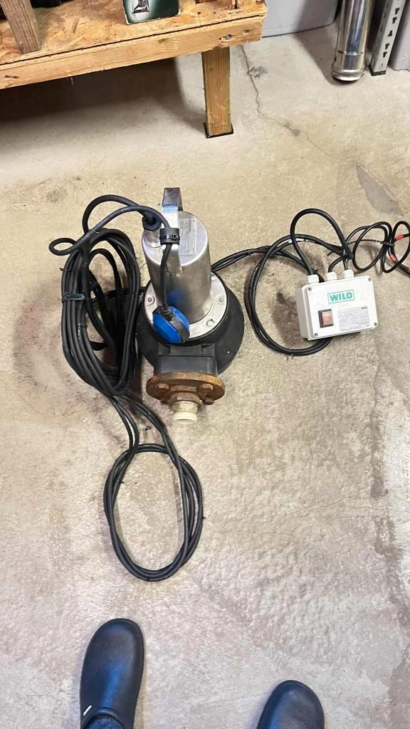 Pompe de relevage wilo, Articles professionnels, Machines & Construction | Pompes & Compresseurs, Enlèvement