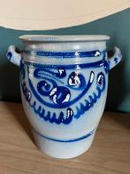 Antieken keramieken pot, Ophalen