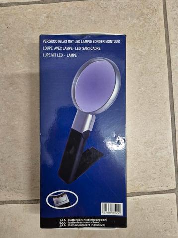 Loupe avec éclairage LED, Enlèvement ou Envoi, Comme neuf