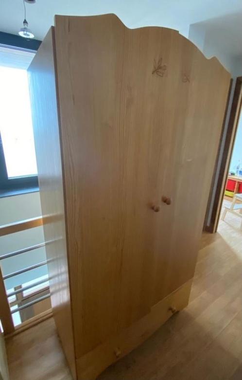 GARDE-ROBES EN PIN (ENFANT), Huis en Inrichting, Kasten | Kleerkasten, Gebruikt, Met lade(s), Met deur(en), Met plank(en), Met hangruimte