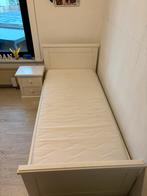 1persoonsbed met matras en nachtkastje ressor van auping, Ophalen, Gebruikt, Lattenbodem