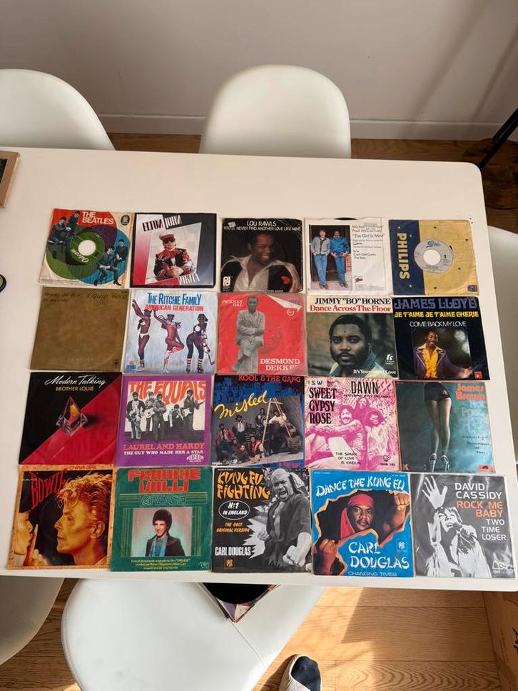 Collection Vinyles 45 Tours RPM - Elton John Abba Beatles…, Hobby en Vrije tijd, Verzamelkaartspellen | Yu-gi-Oh!, Zo goed als nieuw