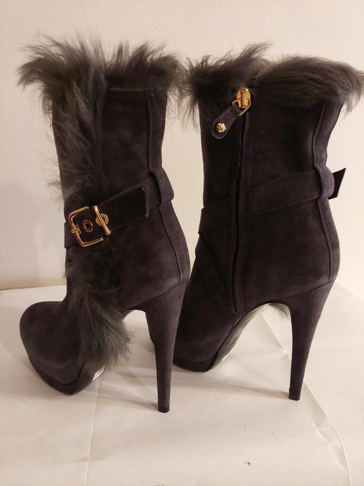 256C* R&RENZI sexy laarzen grijs volledig leer luxe (37), Kleding | Dames, Schoenen, Gedragen, Lage of Enkellaarzen, Grijs, Verzenden