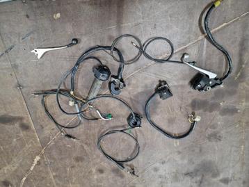 Suzuki GT250 Ram Air stuurhendel materiaal. Schakelaars. beschikbaar voor biedingen