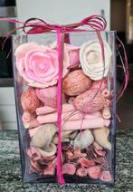glazen pot / vaasje met roze decoratie - hoogte 18 cm, Ophalen
