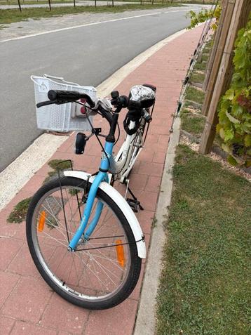 Meisjes fiets vanaf 10 jaar en ouder beschikbaar voor biedingen