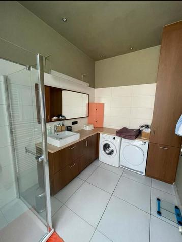 Volledige badkamer, onderdelen ook los te koop beschikbaar voor biedingen