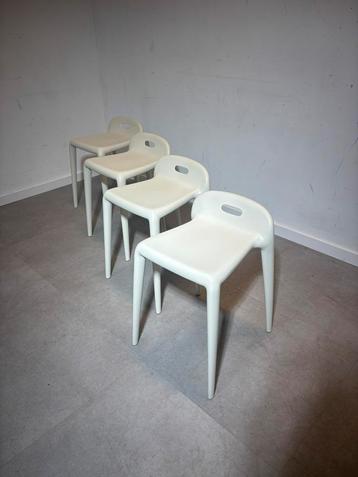 Magis Yuyu Off White Barstool – Design by Stefano Giovannoni beschikbaar voor biedingen