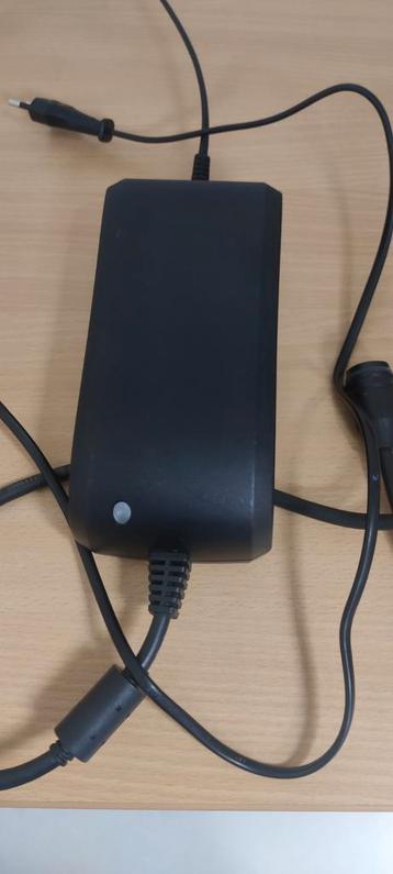 Stromer oplader CR246 (enkele maanden oud) beschikbaar voor biedingen