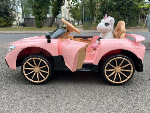 Elektrische kinderauto met afstandsbediening, Kinderen en Baby's, Speelgoed | Buiten | Accuvoertuigen, Ophalen of Verzenden