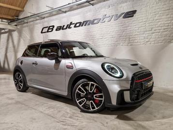 Full option uitgevoerde Mini Cooper JCW ! beschikbaar voor biedingen