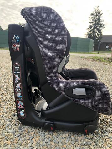 2x Maxi Cosi axis autostoel met draaifunctie voor 9-18 kg beschikbaar voor biedingen