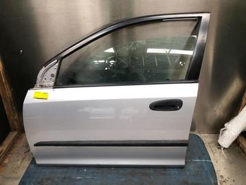Portier 4Deurs links-voor van een Honda Civic beschikbaar voor biedingen