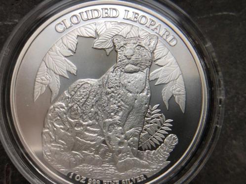 2023 Cambodia - Clouded leopard - 1 oz silver, Postzegels en Munten, Edelmetalen en Baren, Zilver, Ophalen of Verzenden