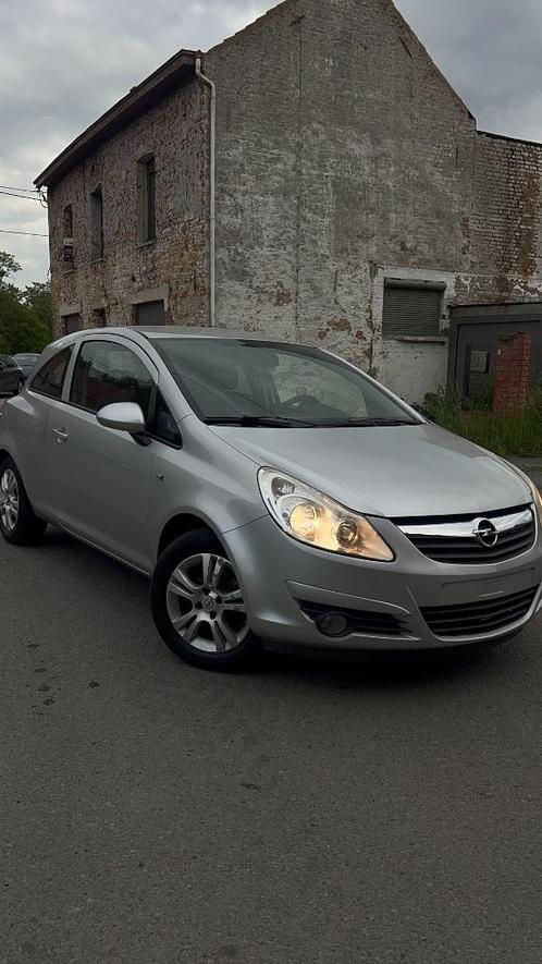 Opel Corsa 1.2 essence, Auto's, Opel, Particulier, Corsa, ABS, Airbags, Elektrische ramen, Benzine, Euro 5, 3 deurs, Handgeschakeld