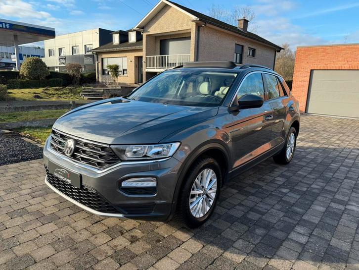 Volkswagen T-Roc 1.0 TSI * PANO * GPS * LEER * CAMERA, Auto's, Volkswagen, Bedrijf, Te koop, T-Roc, Achteruitrijcamera, Benzine