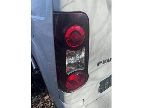 Achterlicht links van een Peugeot Partner, Auto-onderdelen, Verlichting, Peugeot, Gebruikt, 3 maanden garantie, Ophalen of Verzenden