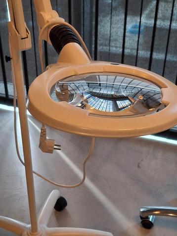 Schoonheidsspecialiste apparatuur  beschikbaar voor biedingen