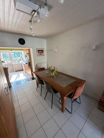 Teakhouten eettafel (Massive) beschikbaar voor biedingen