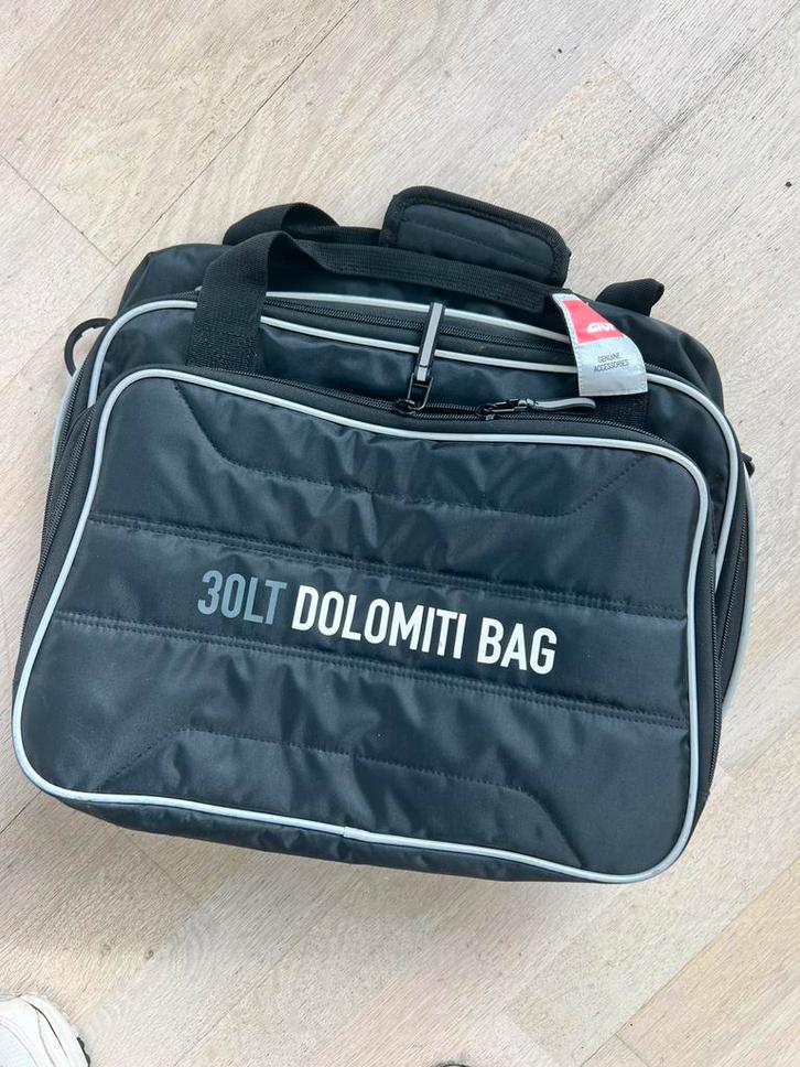 Binnentas Givi Dolomiti 30l, Motoren, Accessoires | Koffers en Tassen, Zo goed als nieuw, Ophalen of Verzenden